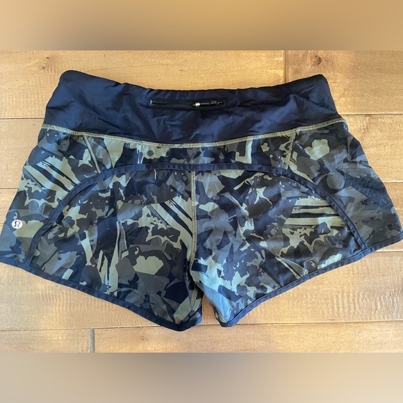 4 pairs of lululemon athletic shorts. - Picture 5 of 13